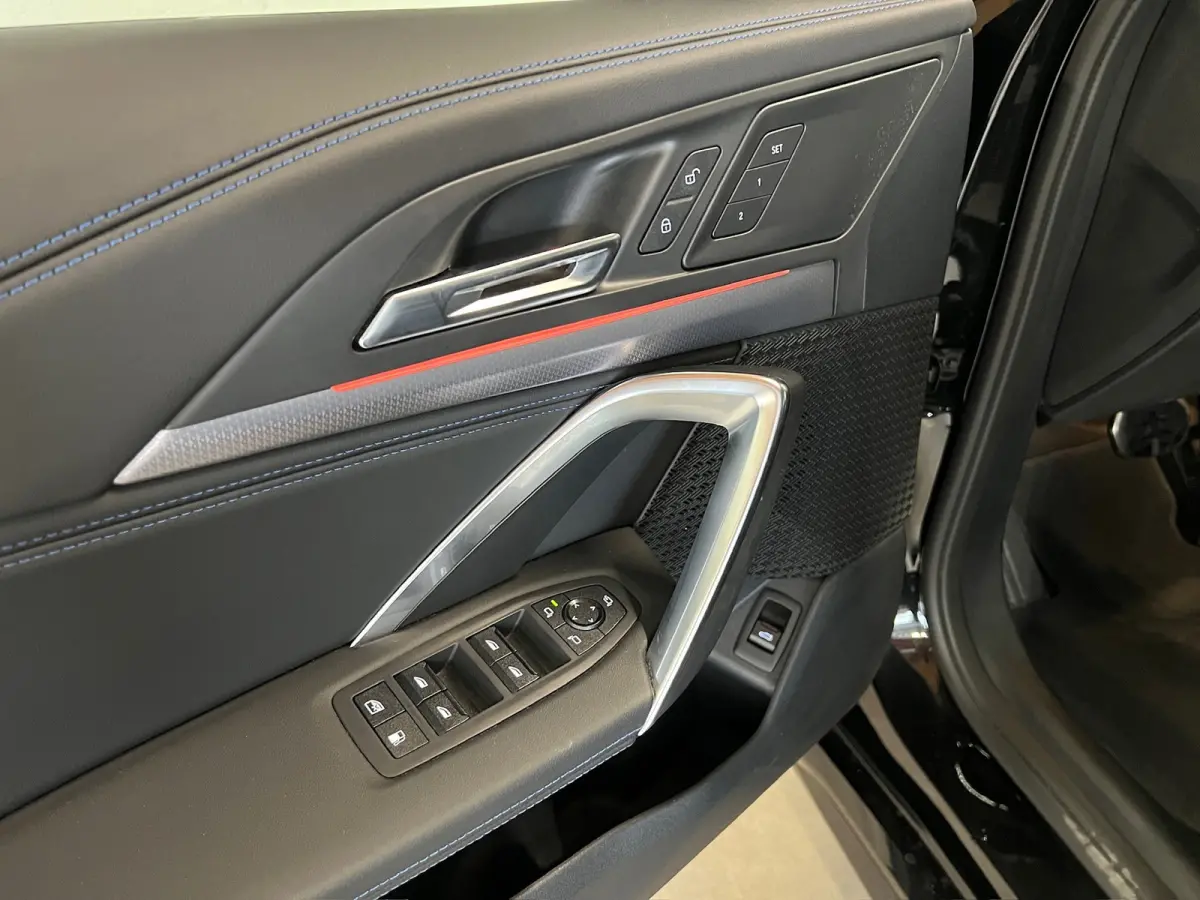 XDrive25e - Panorama - Trekhaak - Memory