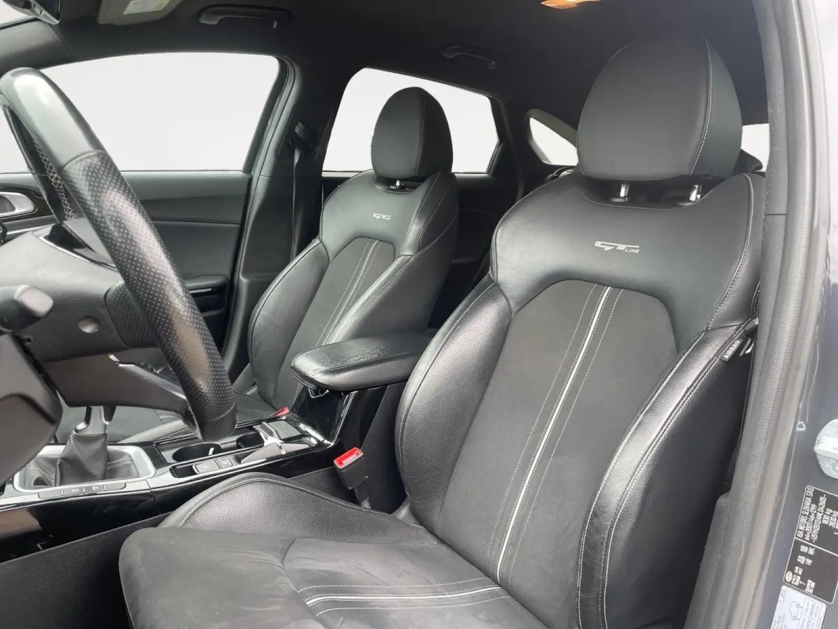 1.0 T-GDI GT-Line | Climate control | Navigatie | Cruise control | Stoel + Stuur verwarming