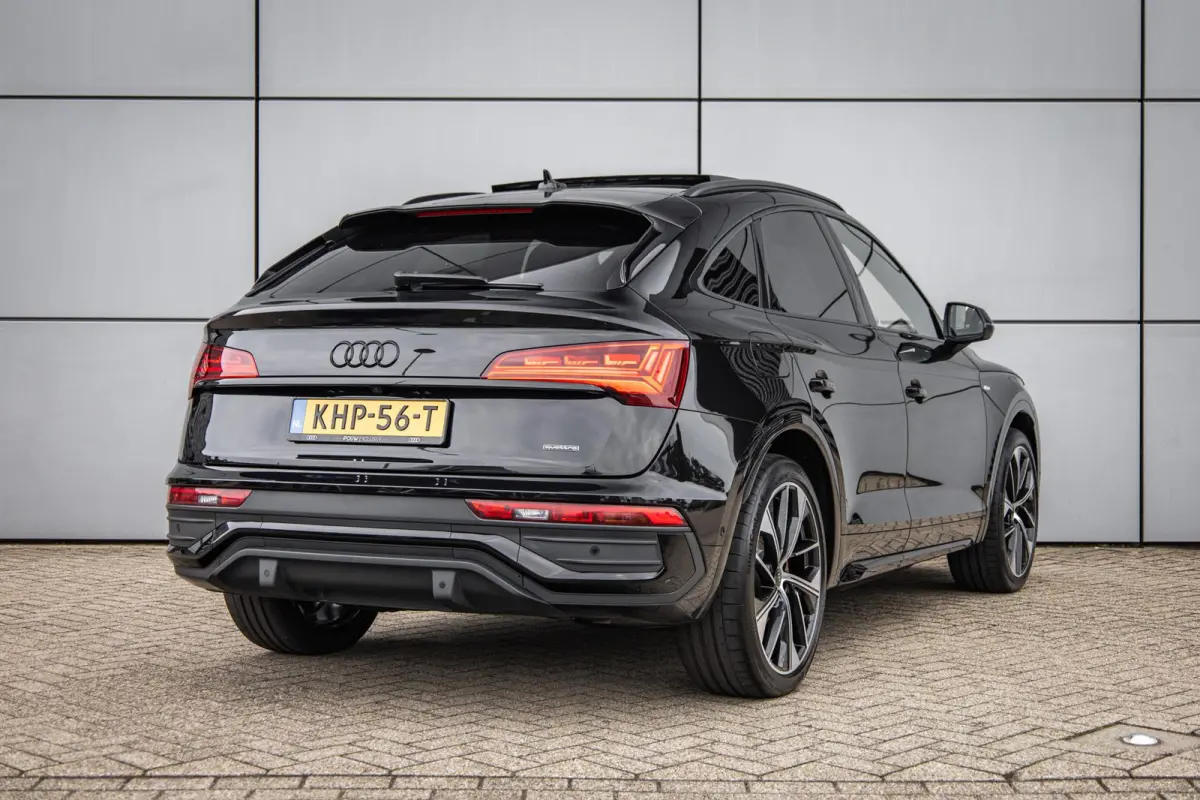 50 TFSIe 299pk quattro S edition | Luchtvering | Panoramadak | Trekhaak | Oled | Matrix led | Camera
