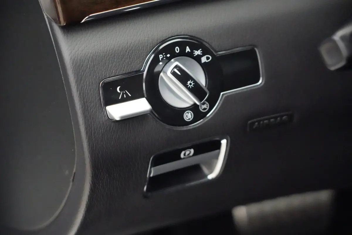 350 Prestige | 306PK | Schuifdak | HarmanKardon | NightVision | Leder | Mercedes-Benz S-Klasse 350 Prestige 306 PK met 3.5 V6 benzinemotor, schuif/-kanteldak, Harman Kardon premium audio, Ni