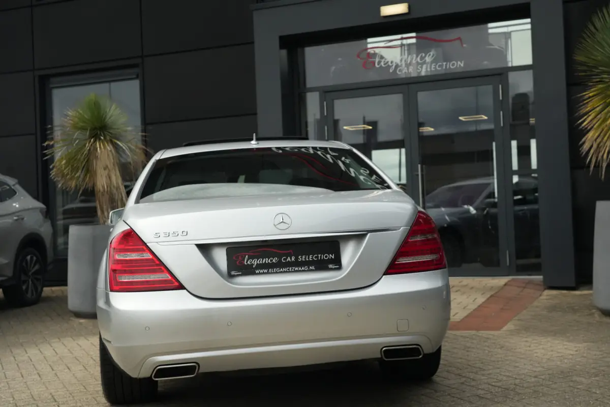 350 Prestige | 306PK | Schuifdak | HarmanKardon | NightVision | Leder | Mercedes-Benz S-Klasse 350 Prestige 306 PK met 3.5 V6 benzinemotor, schuif/-kanteldak, Harman Kardon premium audio, Ni