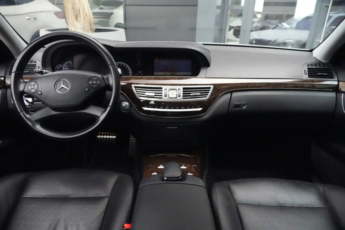350 Prestige | 306PK | Schuifdak | HarmanKardon | NightVision | Leder | Mercedes-Benz S-Klasse 350 Prestige 306 PK met 3.5 V6 benzinemotor, schuif/-kanteldak, Harman Kardon premium audio, Ni
