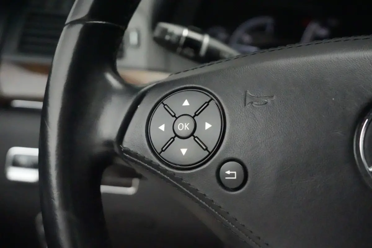 350 Prestige | 306PK | Schuifdak | HarmanKardon | NightVision | Leder | Mercedes-Benz S-Klasse 350 Prestige 306 PK met 3.5 V6 benzinemotor, schuif/-kanteldak, Harman Kardon premium audio, Ni