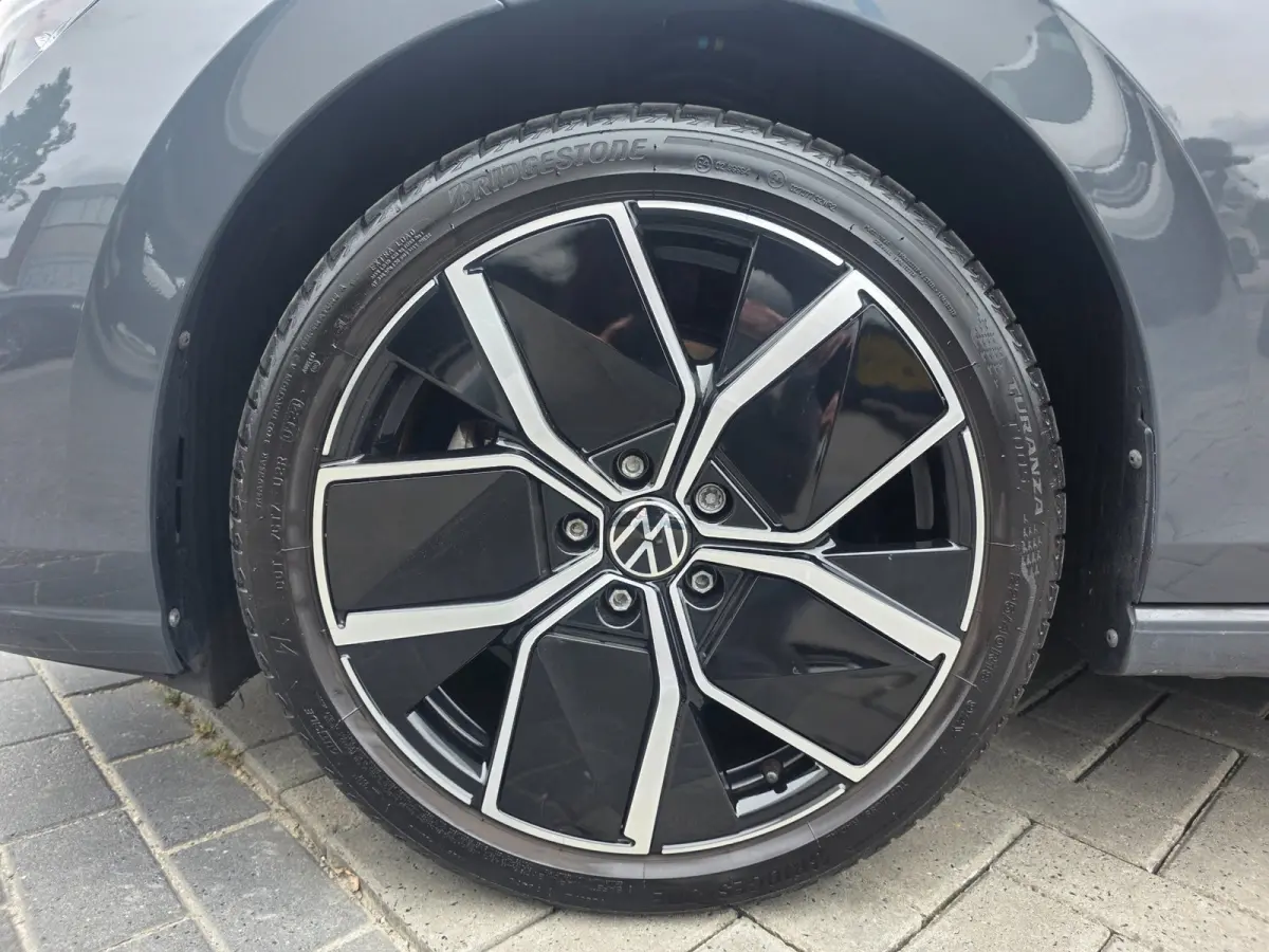 1.5 eTSI Oranje Edition | Met o.a. achteruitrijcamera, AppleCarPlay/AndroidAuto, panoramadak en cruise!