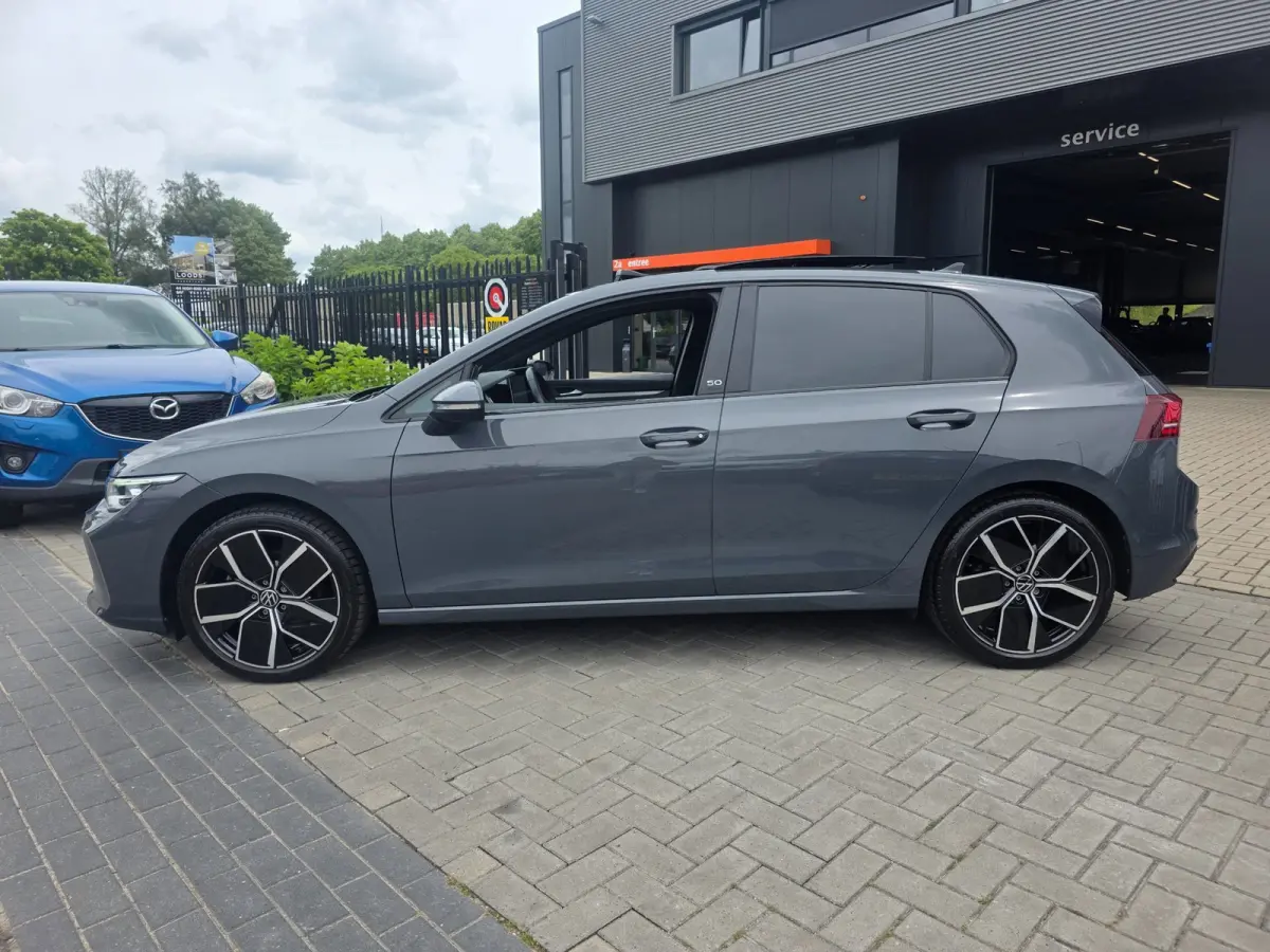1.5 eTSI Oranje Edition | Met o.a. achteruitrijcamera, AppleCarPlay/AndroidAuto, panoramadak en cruise!