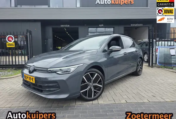 1.5 eTSI Oranje Edition | Met o.a. achteruitrijcamera, AppleCarPlay/AndroidAuto, panoramadak en cruise!