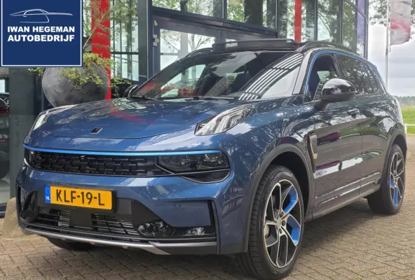 | Panoramadak | Stuurverwarming | Stoelverwarming | PDC + Camera | Navigatie | Apple Carplay/ Android Auto |