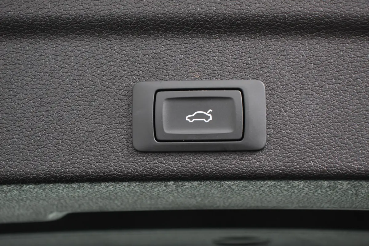 45 TFSI e 245pk PHEV S-tronic Attitude Navigatie Parkeersensoren Adaptive Cruise Control Stoelverwarming Ledverlichting Virtual Cockpit Climate Control