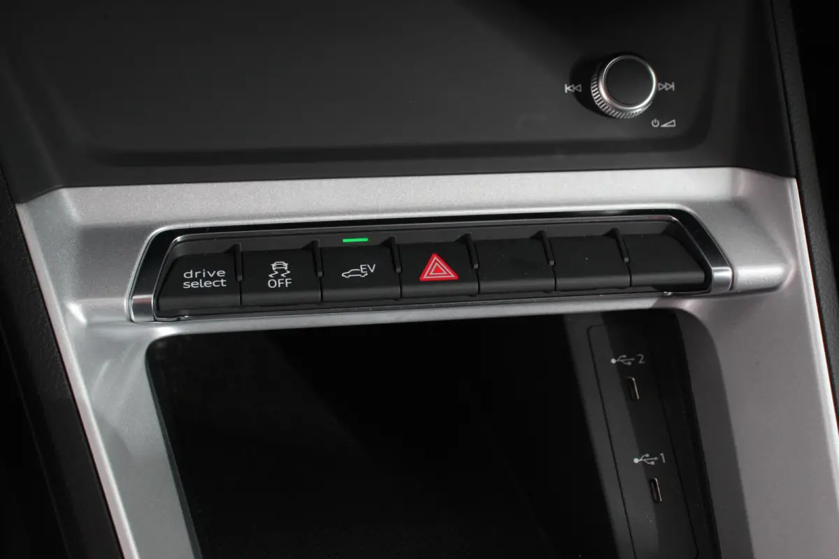 45 TFSI e 245pk PHEV S-tronic Attitude Navigatie Parkeersensoren Adaptive Cruise Control Stoelverwarming Ledverlichting Virtual Cockpit Climate Control