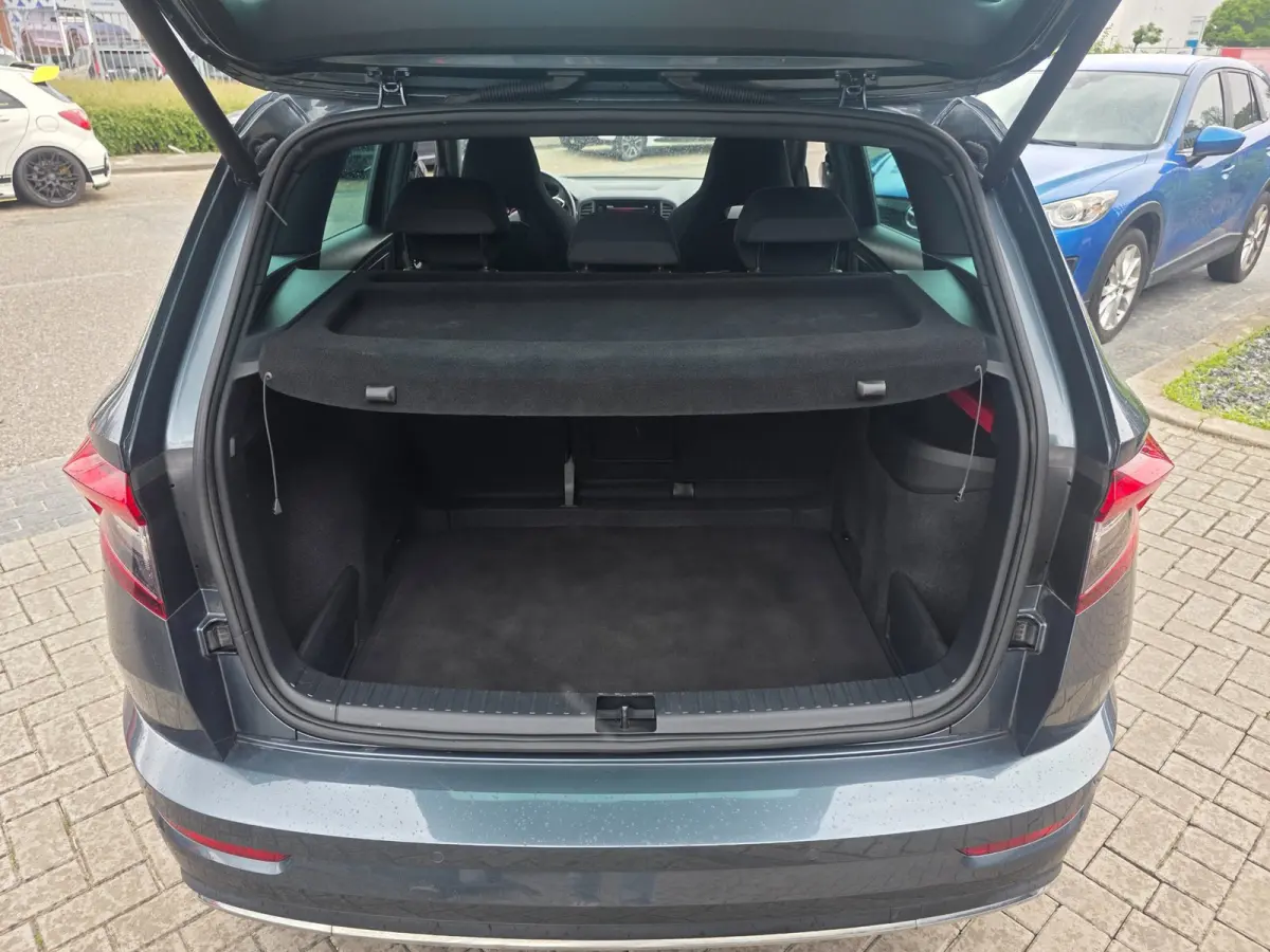 1.5 TSI ACT Sportline Business | Met o.a. stoelverwarming, digitaal dashboard, navigatie en AppleCarPlay/AndroidAuto!