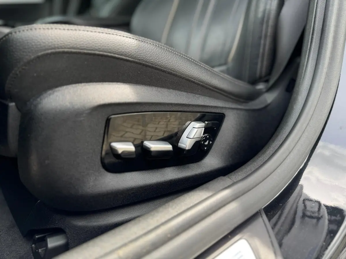 520i M-Sport | Panorama | 20" | Comfort Seats | Navi Prof | Full LED | Digital Cockpit