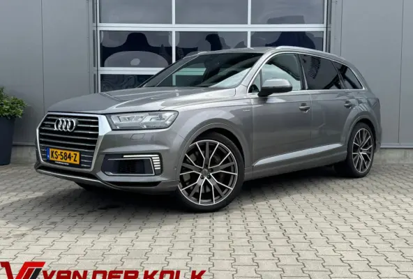 3.0 TDI e-tron Quattro Sport | Digital Cockpit | Panorama | Full Led | Leder | Camera | CarPlay | Navigatie | Cruise | Climate