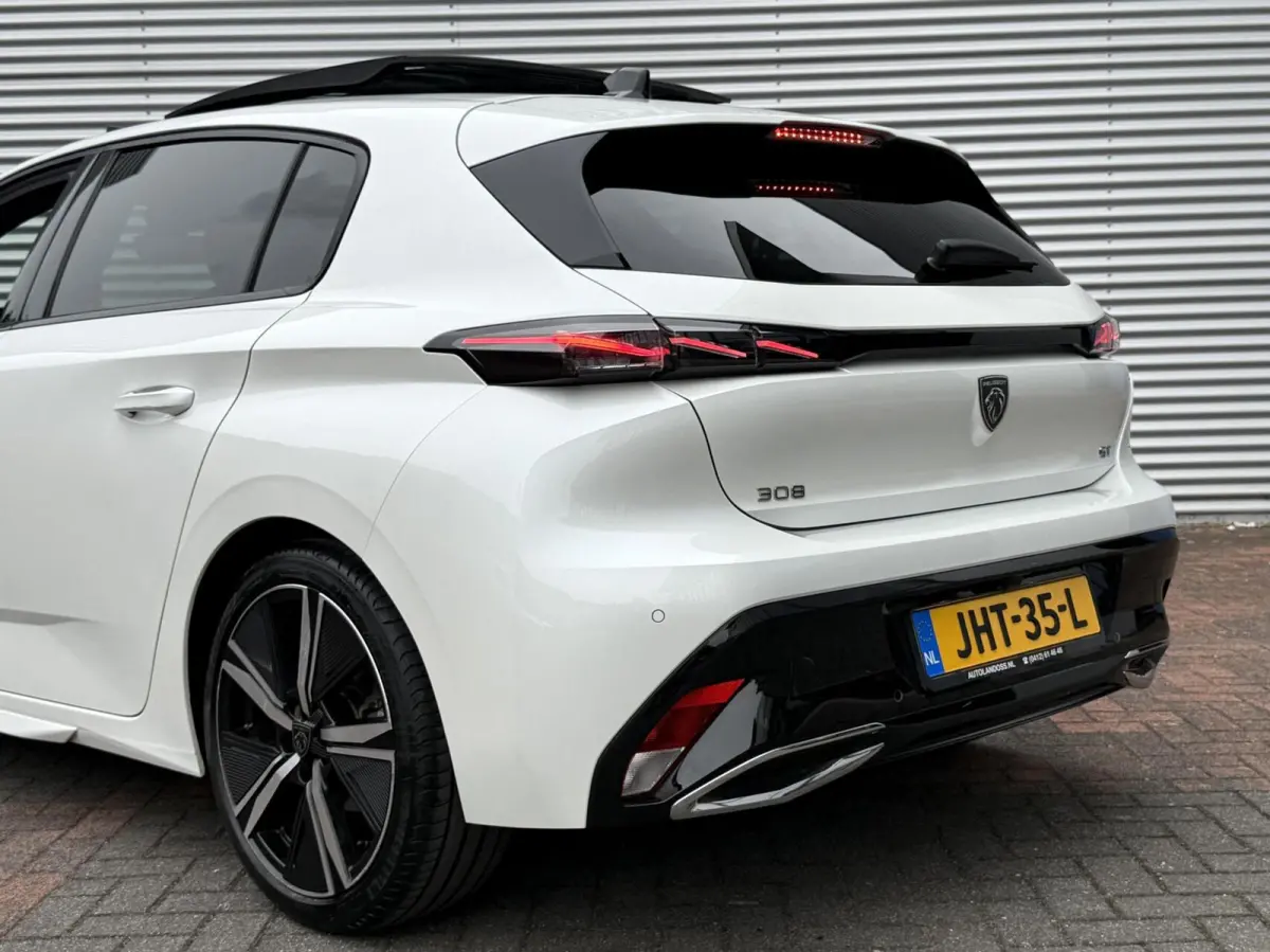 1.2 PureTech Active Pack Carplay Pano Cruis 2023 Eerste Eigenaar Vol opties Parelmoer Led Pdc 360 Camera Perfecte Staat incl 12 maanden garantie