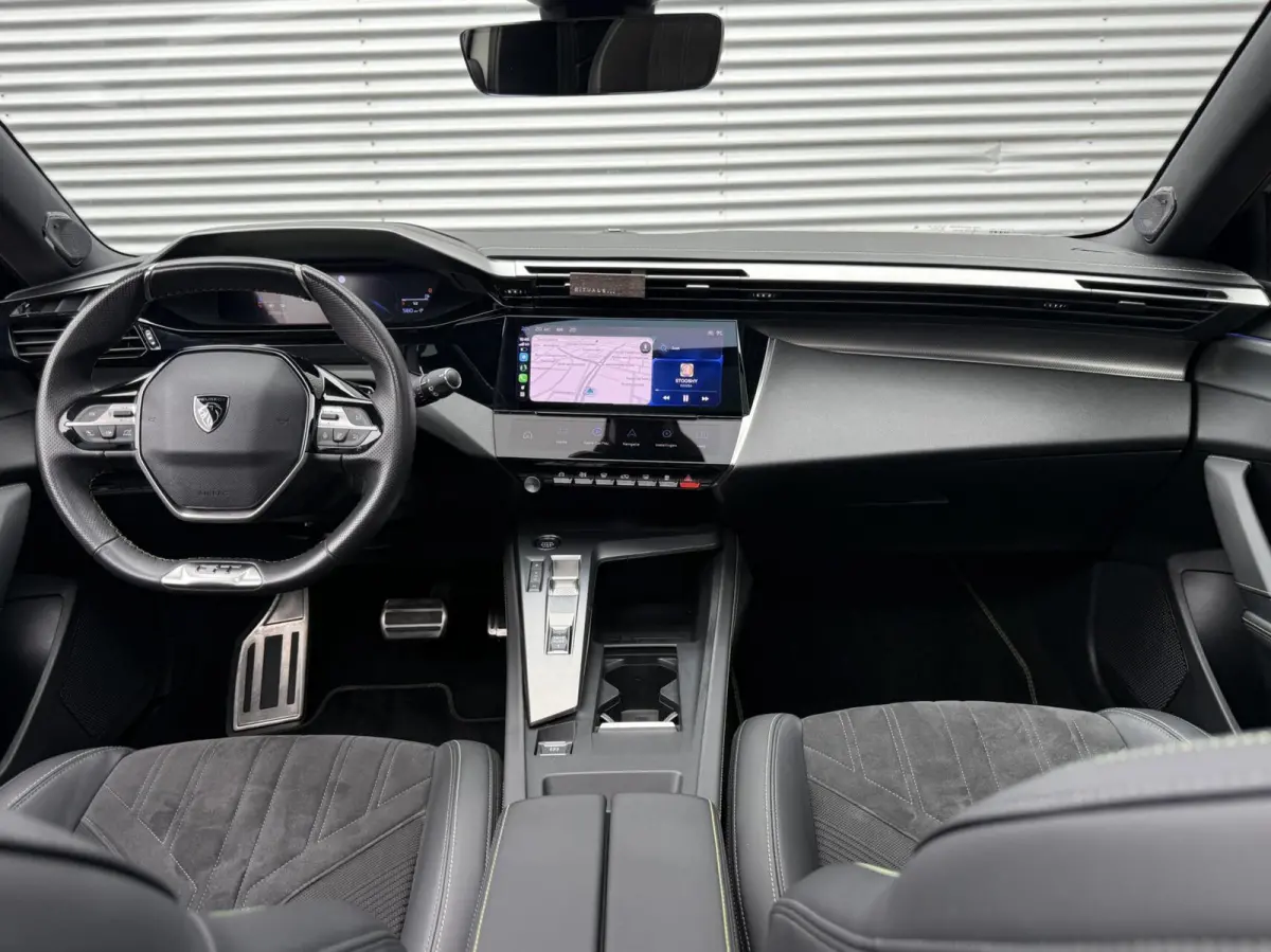 1.2 PureTech Active Pack Carplay Pano Cruis 2023 Eerste Eigenaar Vol opties Parelmoer Led Pdc 360 Camera Perfecte Staat incl 12 maanden garantie