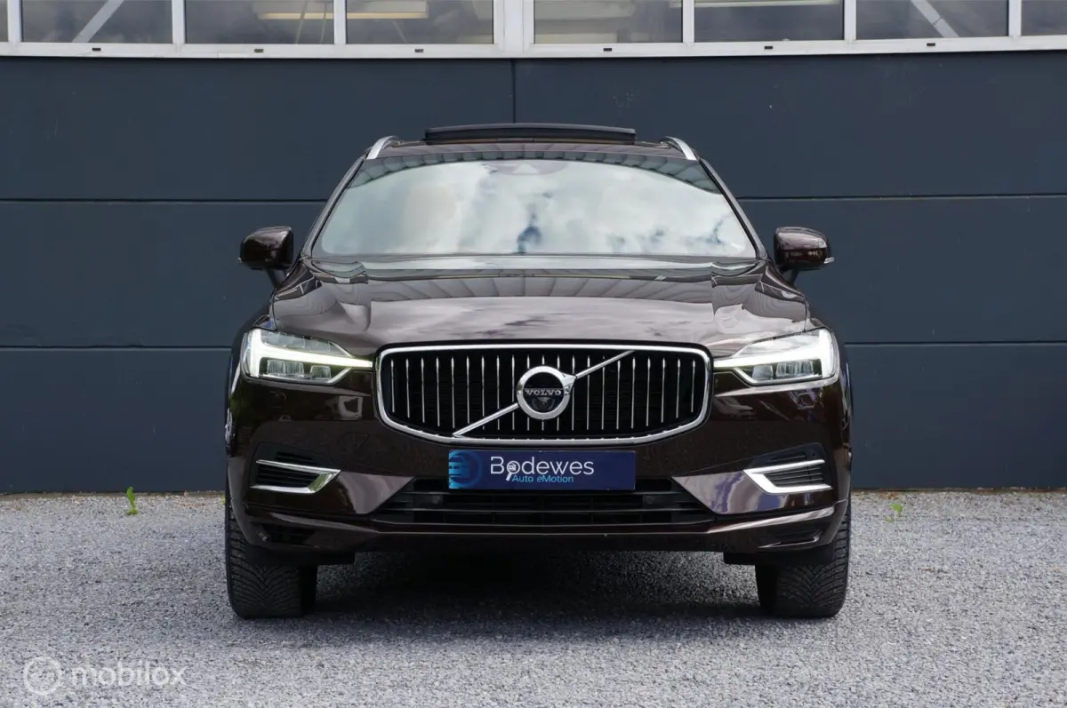 2.0 T8 Twin Engine AWD Inscription B&W Pano HUD !