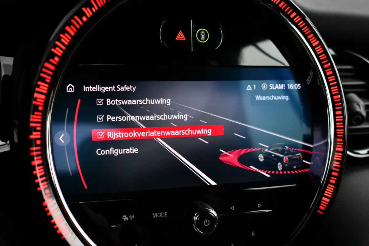 Mini 2.0 S JCW ACC HUD H/K Carplay Camera Black-pack DDC