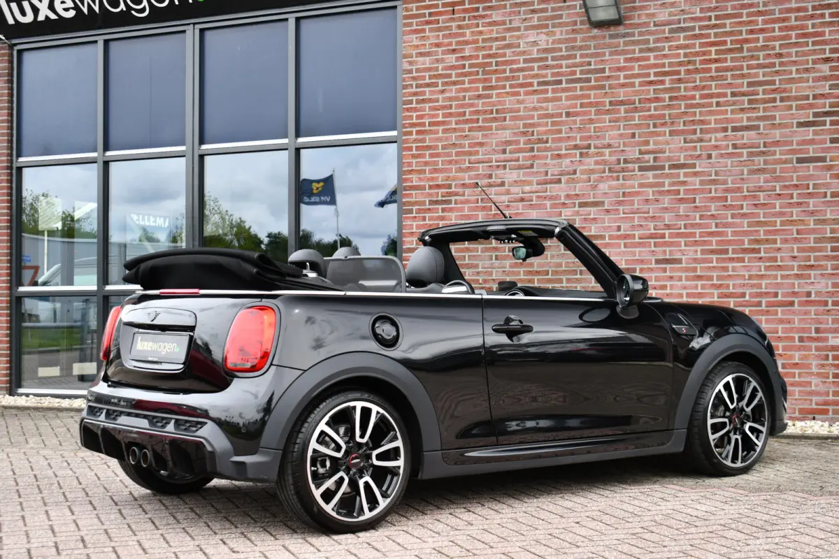 Mini 2.0 S JCW ACC HUD H/K Carplay Camera Black-pack DDC