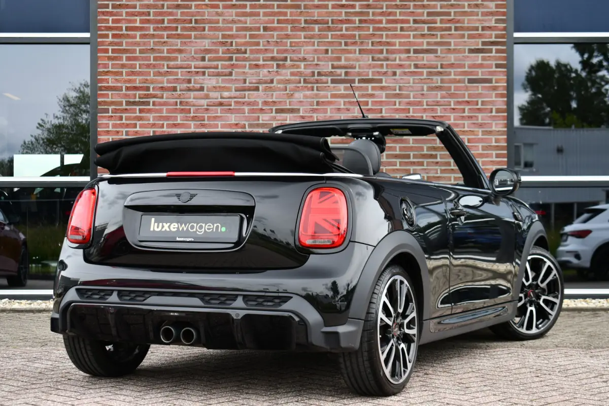 Mini 2.0 S JCW ACC HUD H/K Carplay Camera Black-pack DDC