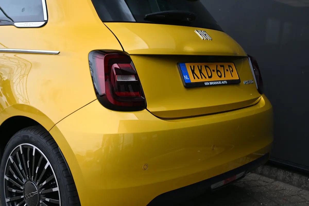1.0 Hybrid La Prima Demo-Deal! | Navigatie | JBL | Panoramadak | Stoelverwarming | Leder | !!