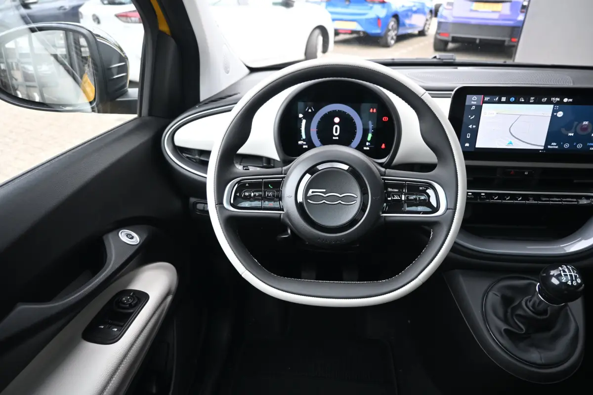 1.0 Hybrid La Prima Demo-Deal! | Navigatie | JBL | Panoramadak | Stoelverwarming | Leder | !!