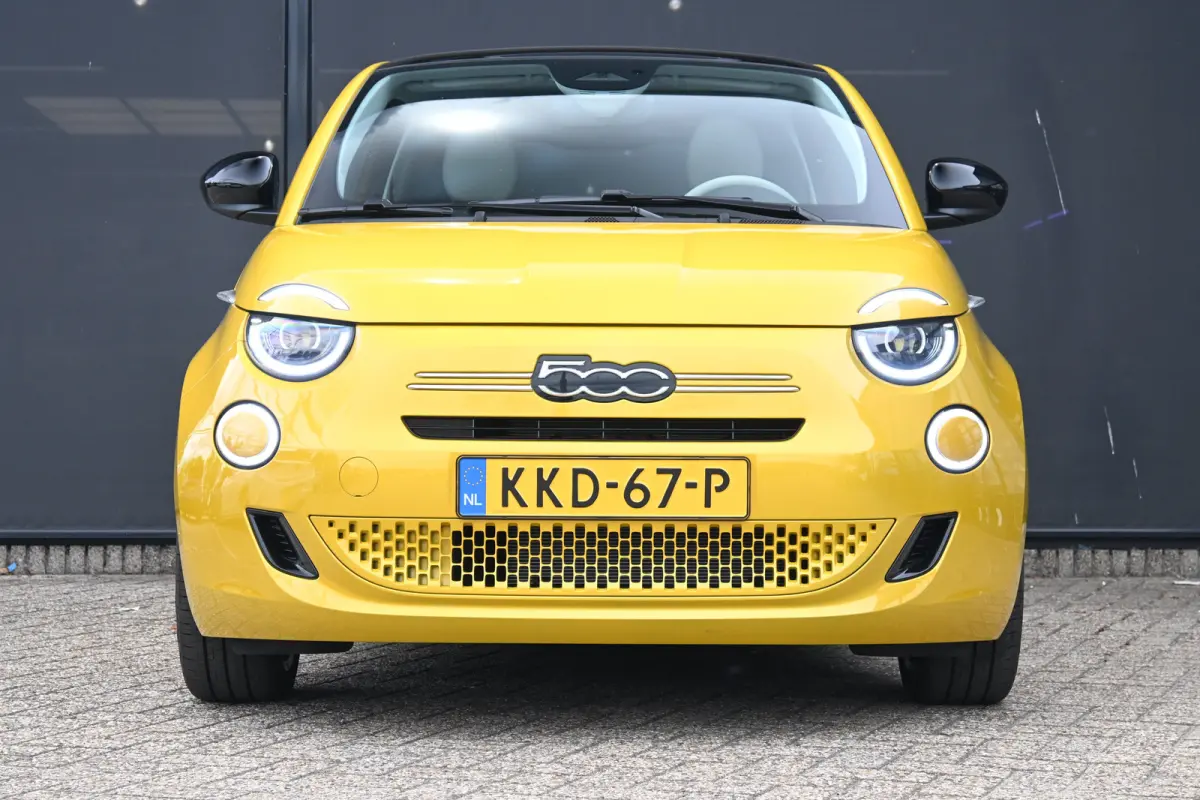 1.0 Hybrid La Prima Demo-Deal! | Navigatie | JBL | Panoramadak | Stoelverwarming | Leder | !!