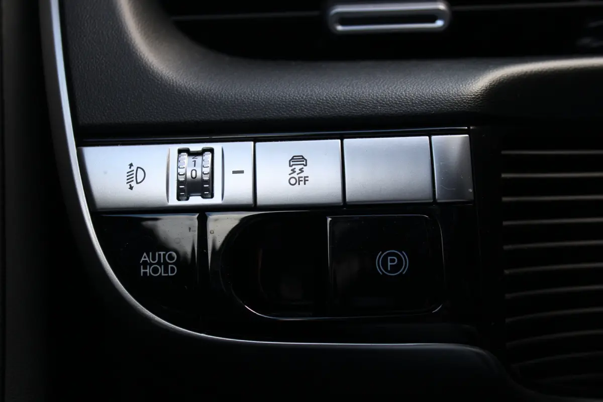 Style 58 kWh | Achteruitrijcamera | DAB ontvanger | Navigatiesysteem full map