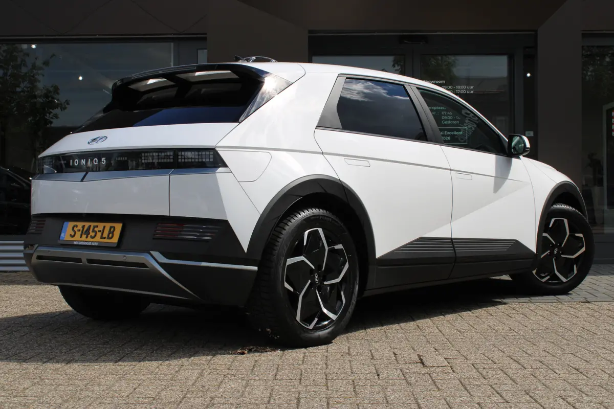 Style 58 kWh | Achteruitrijcamera | DAB ontvanger | Navigatiesysteem full map