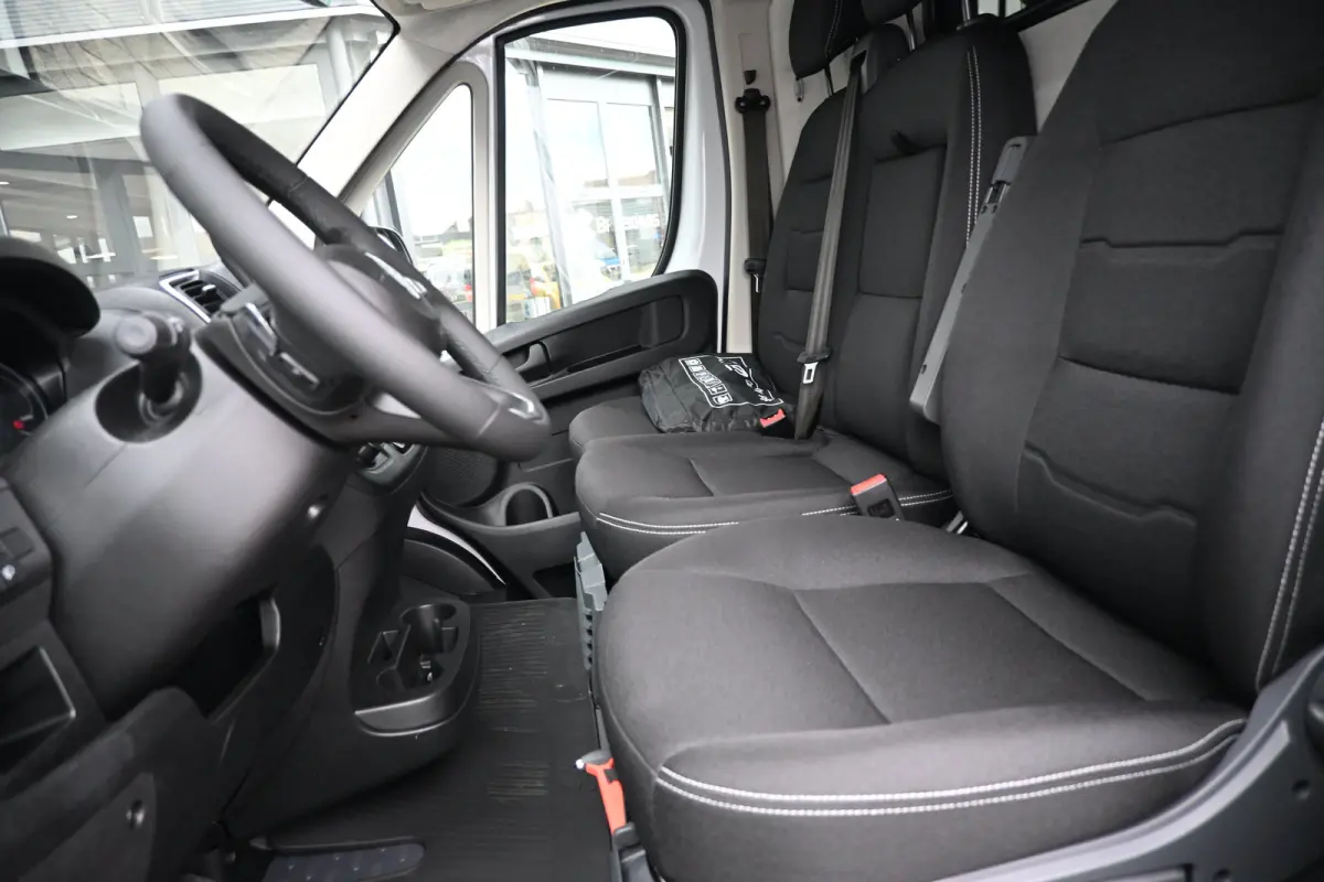 Electric 4.25T L4H3 Zwaar Demo-Deal! | Achteruitrijcamera | Navigatie | 22kw lader | Climate Control | Cruise Control | !!
