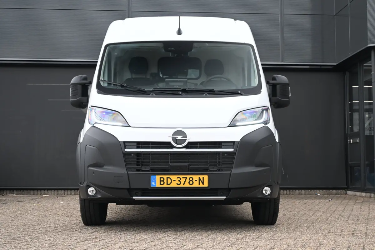 Electric 4.25T L4H3 Zwaar Demo-Deal! | Achteruitrijcamera | Navigatie | 22kw lader | Climate Control | Cruise Control | !!