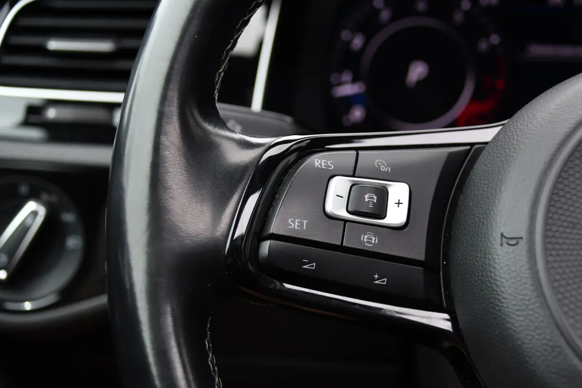 2.0 TSI 4Motion R Virtual Cockpit, Adaptieve Cruise, Camera, PANO, Dynaudi, Stoelverwarming, Clima, Uniek!