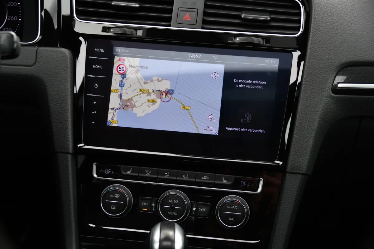 2.0 TSI 4Motion R Virtual Cockpit, Adaptieve Cruise, Camera, PANO, Dynaudi, Stoelverwarming, Clima, Uniek!