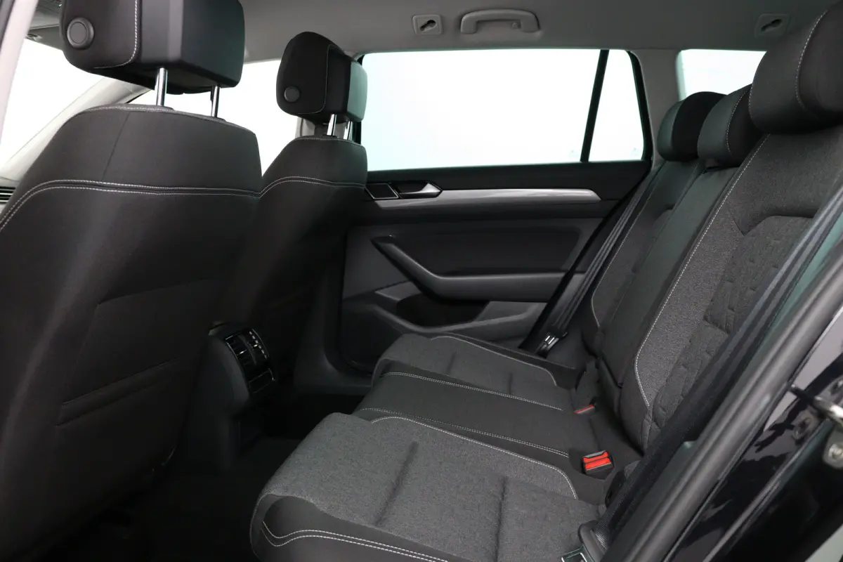 1.5 TSI Business | Trekhaak | Stoelverwarming | ErgoComfort | Navi | Clima | Cruise Adaptive | LED | Keyless | Parkeersensoren V+A
