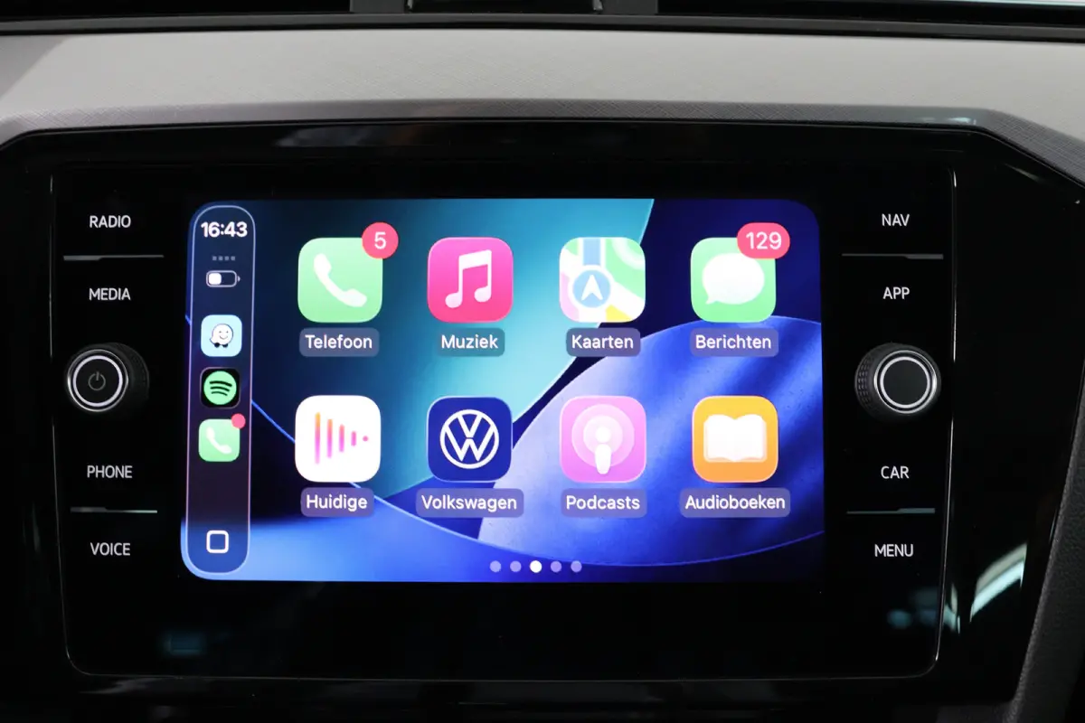 1.5 TSI Business | Trekhaak | Stoelverwarming | ErgoComfort | Navi | Clima | Cruise Adaptive | LED | Keyless | Parkeersensoren V+A