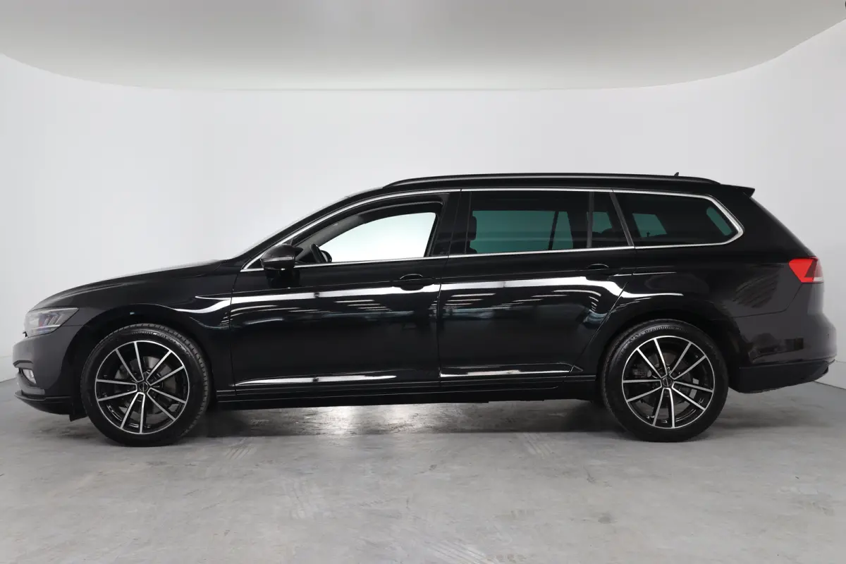 1.5 TSI Business | Trekhaak | Stoelverwarming | ErgoComfort | Navi | Clima | Cruise Adaptive | LED | Keyless | Parkeersensoren V+A