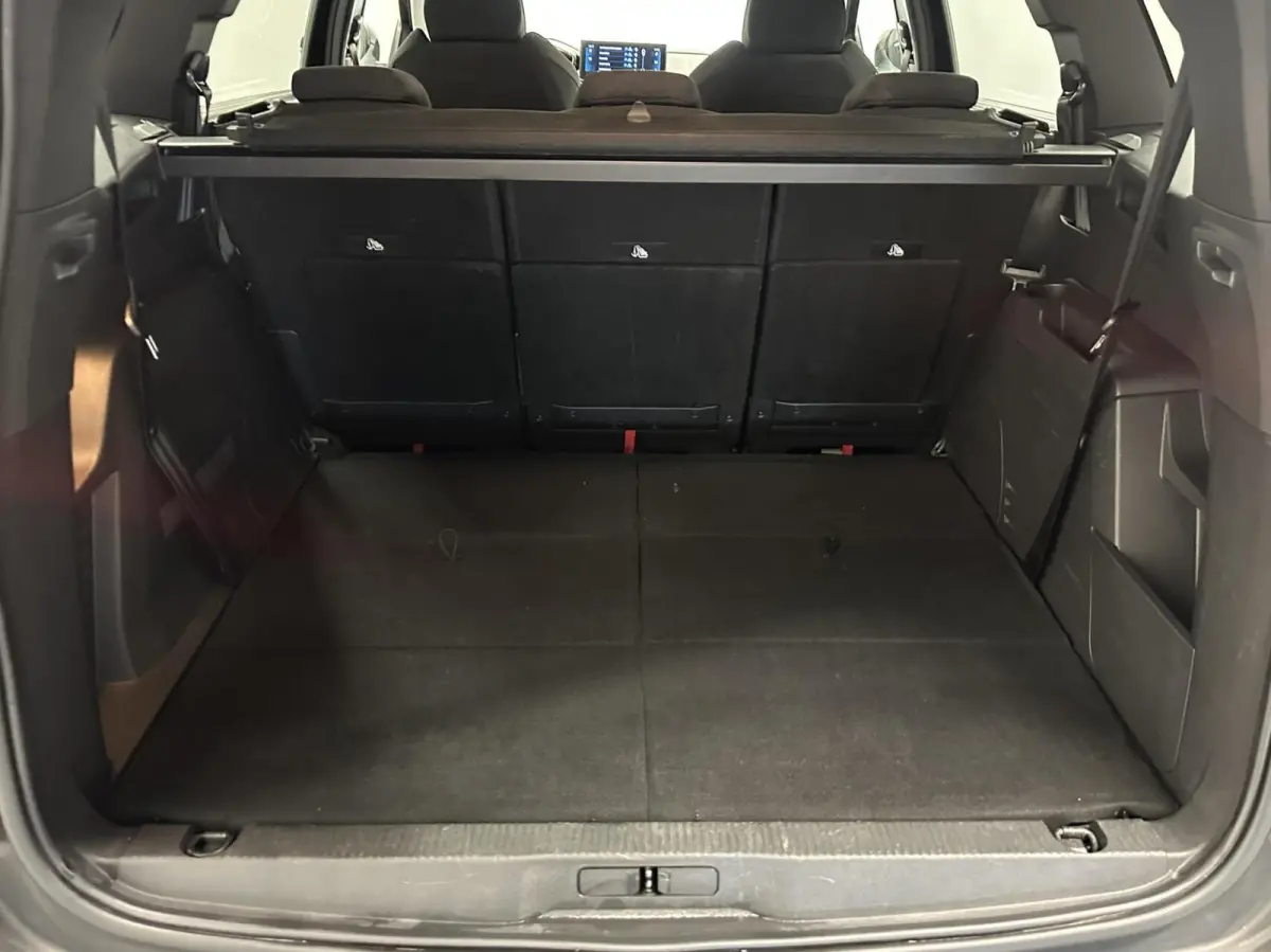 1.2 PureTech Blue Lease Active LM NAVI CARPLAY CRUISE ECC.