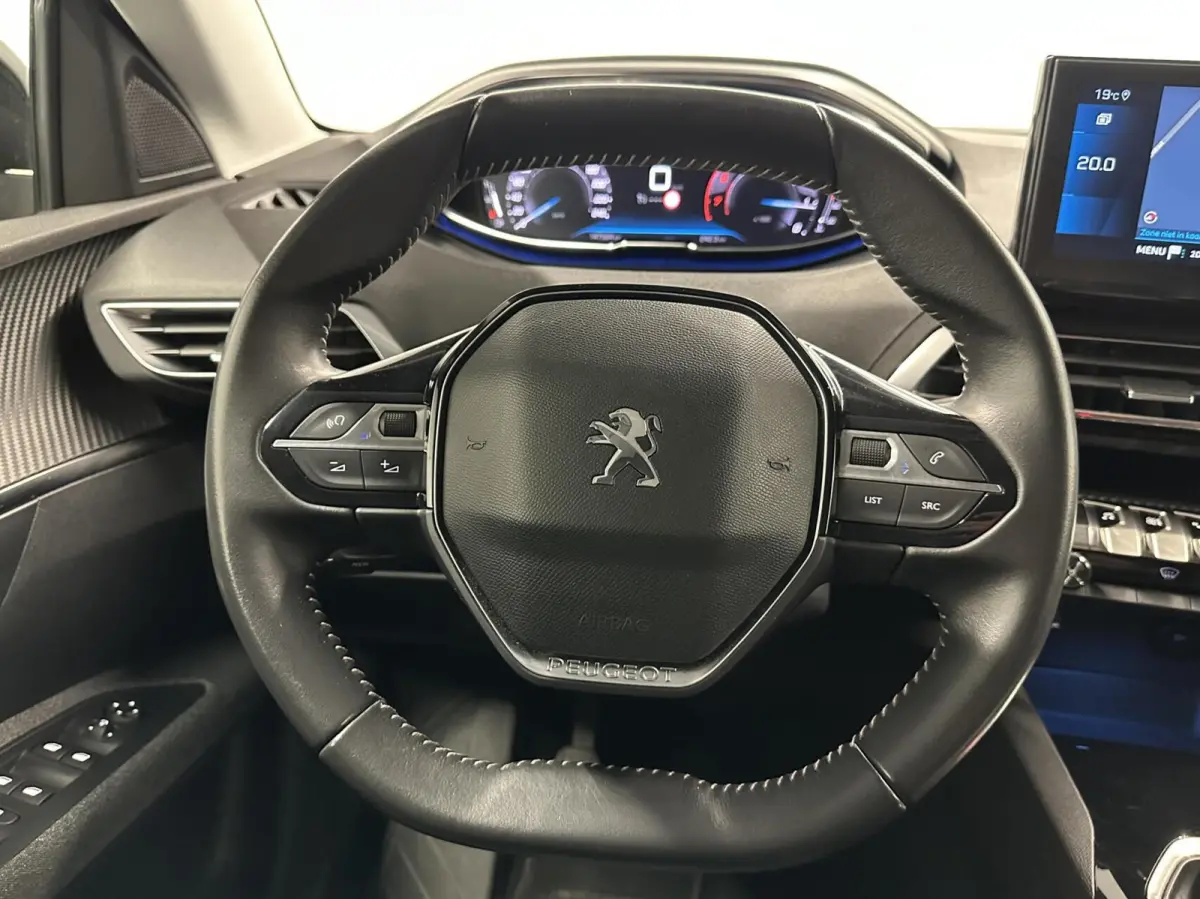 1.2 PureTech Blue Lease Active LM NAVI CARPLAY CRUISE ECC.
