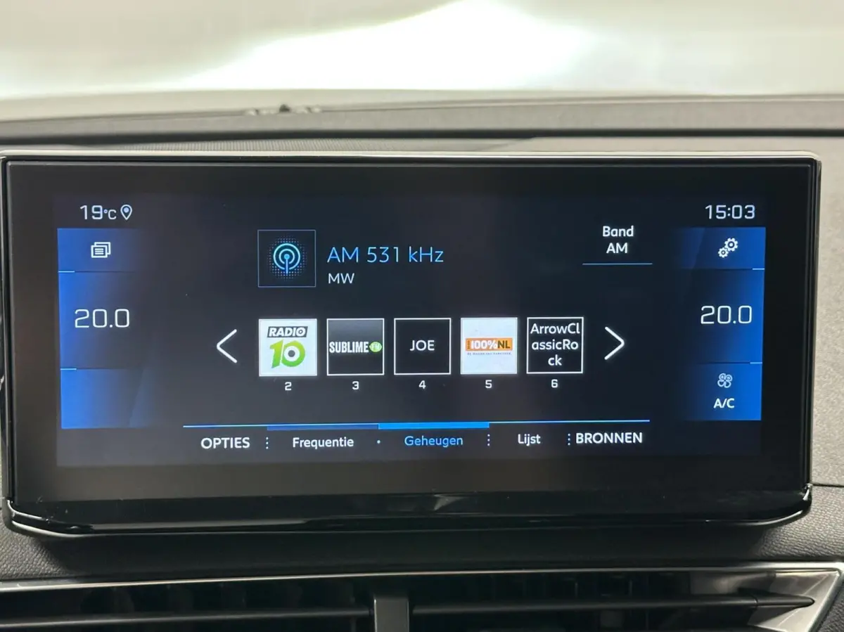 1.2 PureTech Blue Lease Active LM NAVI CARPLAY CRUISE ECC.