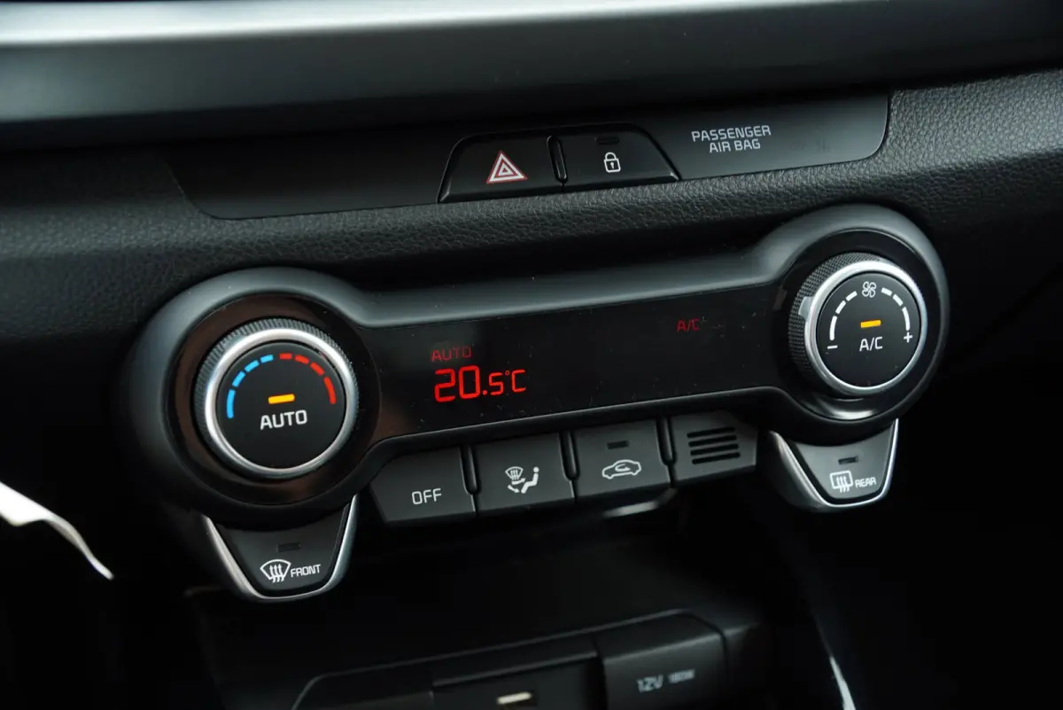 1.0 T-GDi MHEV DynamicLine 2022 Airco Navi Carplay Clima Cruise control Camera Stuurbediening