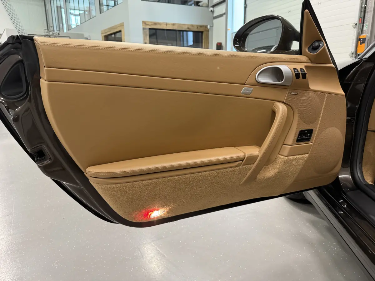 997.2 4 3.6 PDK 47.728km/MACADAMIA METALLIC/SAND BEIGE INTERIEUR/VOLLEDIG PORSCHE DEALER HISTORIE