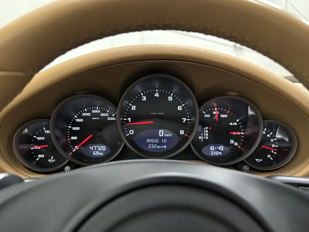 997.2 4 3.6 PDK 47.728km/MACADAMIA METALLIC/SAND BEIGE INTERIEUR/VOLLEDIG PORSCHE DEALER HISTORIE