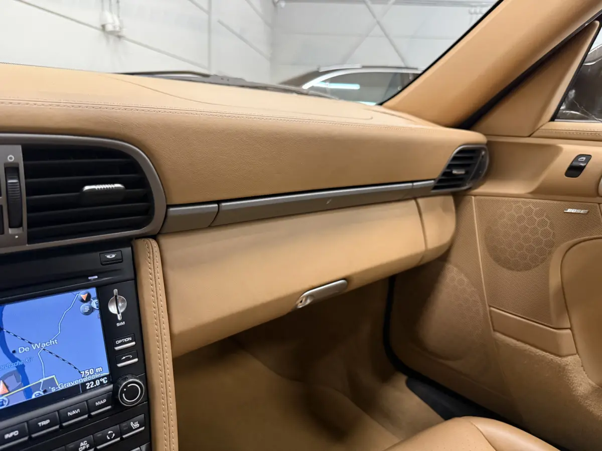 997.2 4 3.6 PDK 47.728km/MACADAMIA METALLIC/SAND BEIGE INTERIEUR/VOLLEDIG PORSCHE DEALER HISTORIE