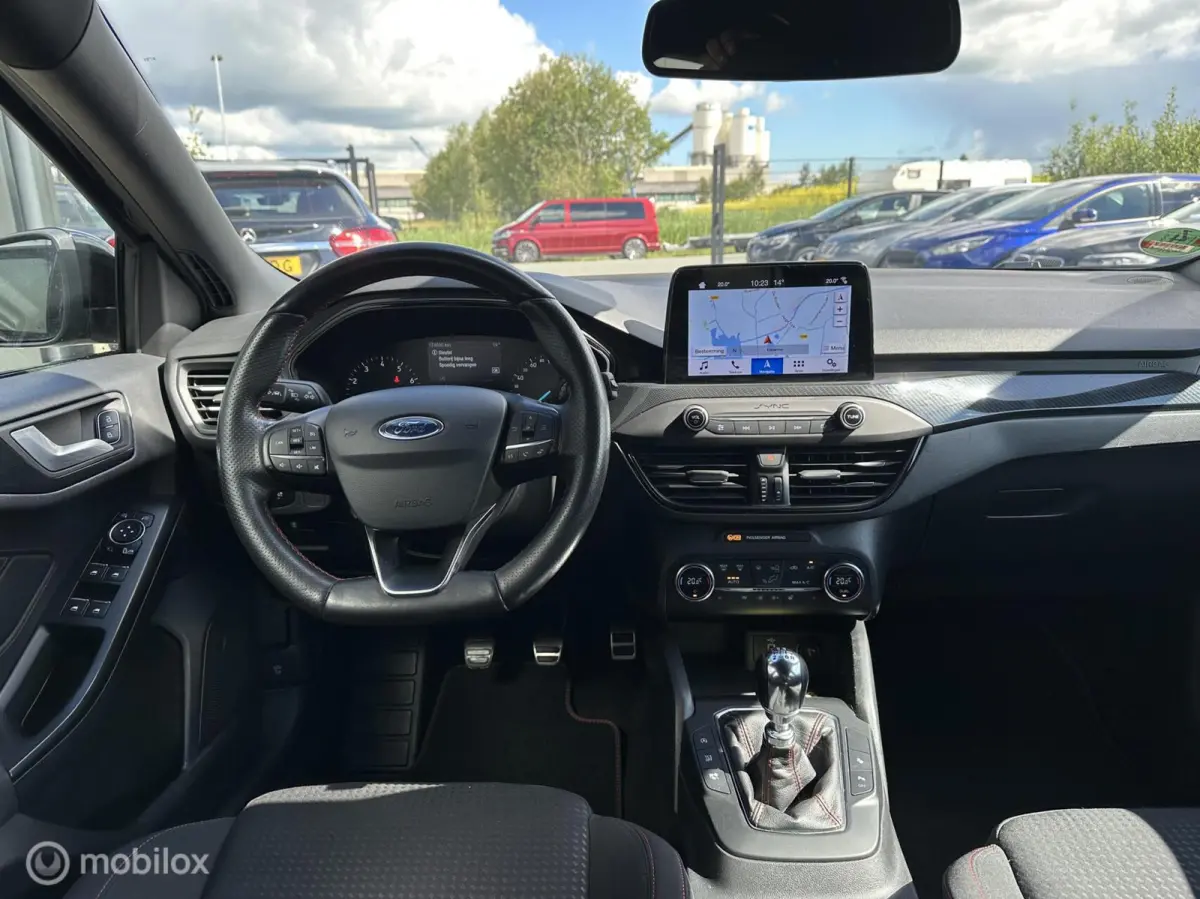 1.0 EcoBoost ST Line Business bom vol!!