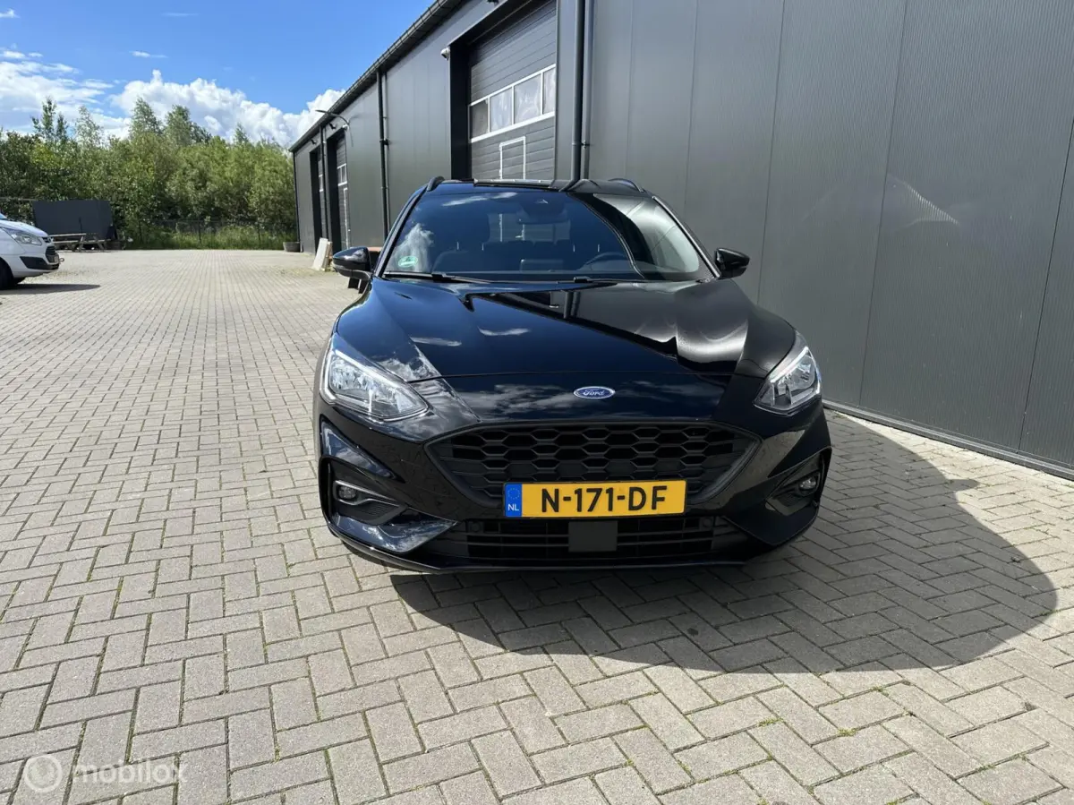 1.0 EcoBoost ST Line Business bom vol!!