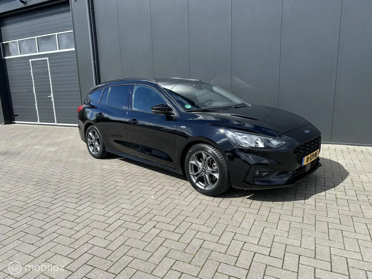 1.0 EcoBoost ST Line Business bom vol!!