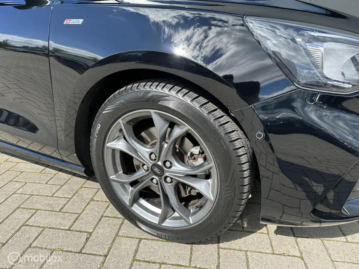 1.0 EcoBoost ST Line Business bom vol!!