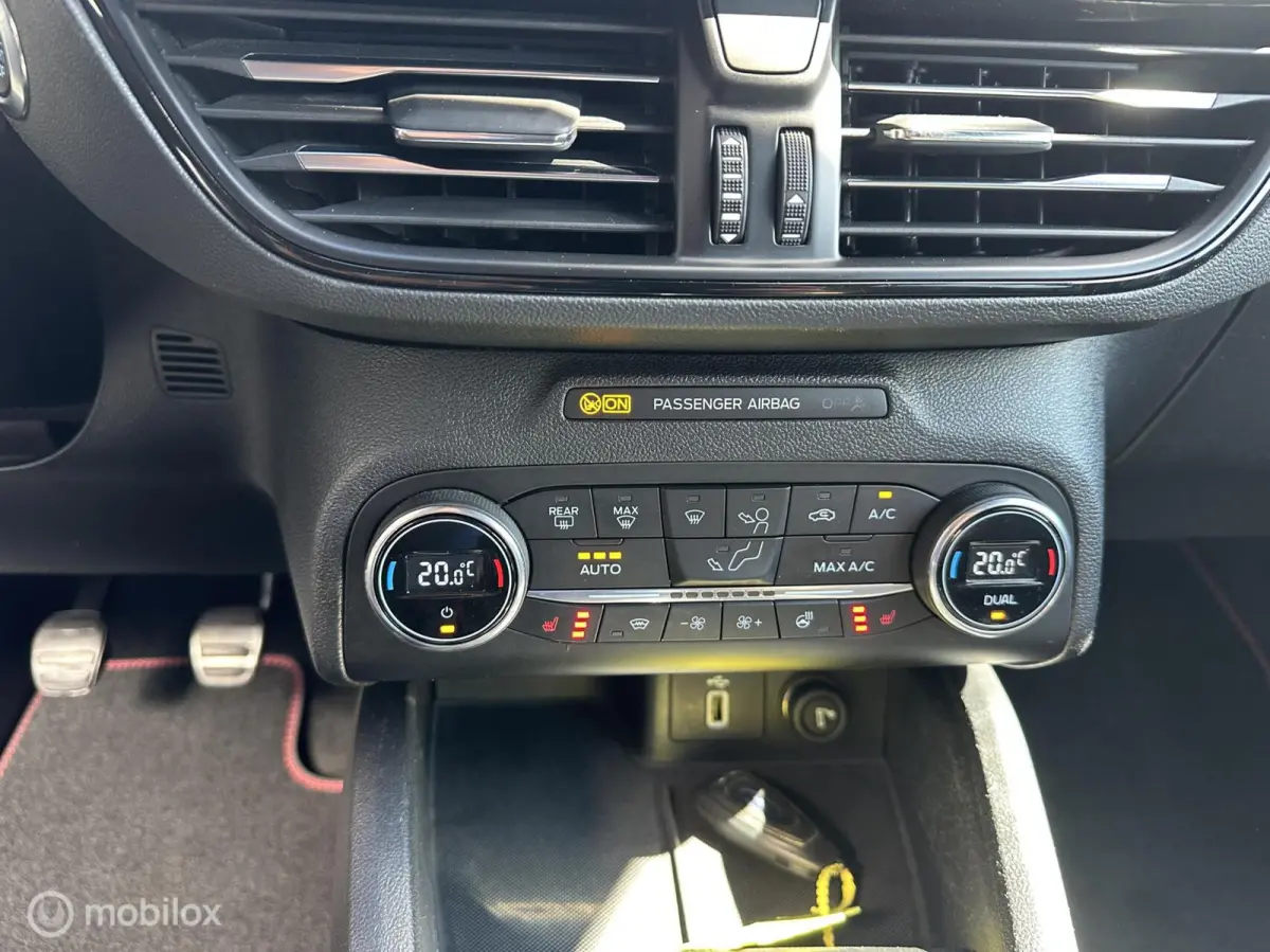 1.0 EcoBoost ST Line Business bom vol!!