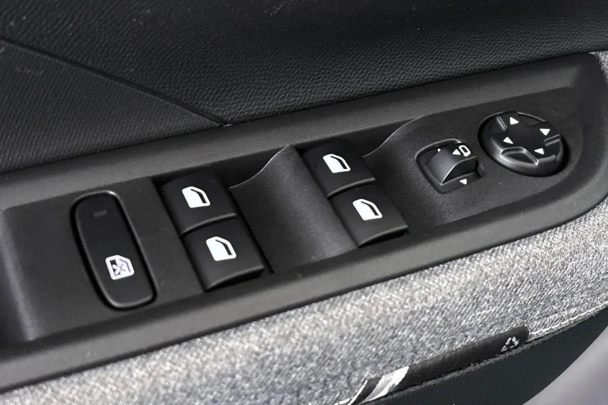 1.2 Turbo Hybrid GS 145PK Stoel-Stuur-Voorruitverwarming Apple CarPlay Achteruitrijcamera