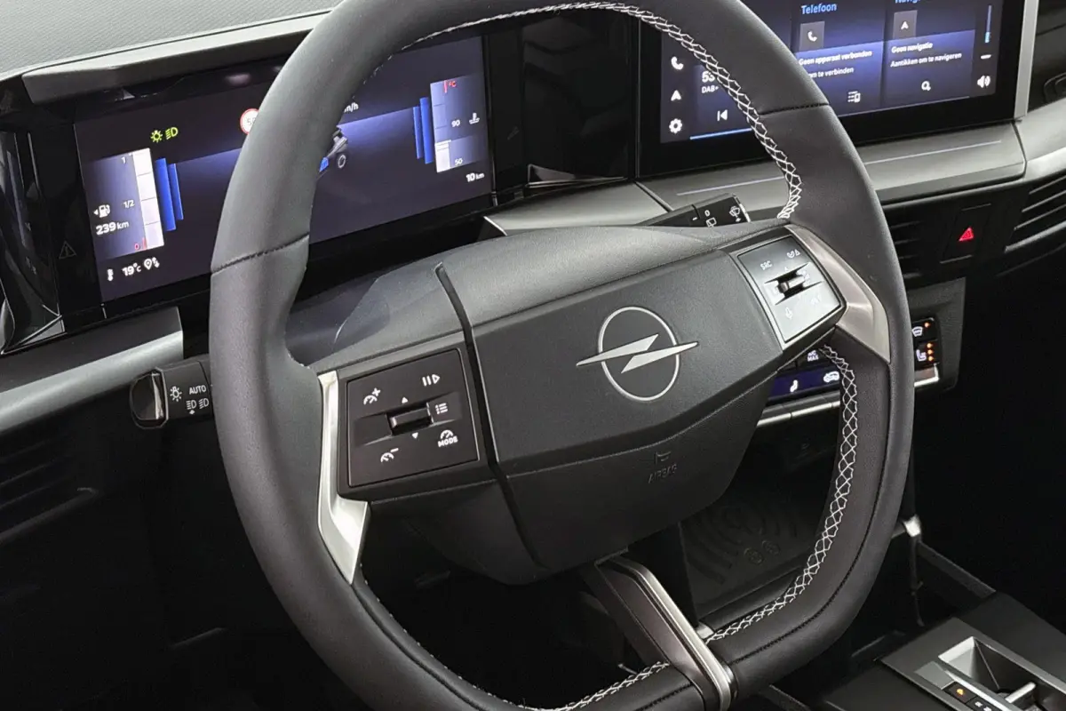1.2 Turbo Hybrid GS 145PK Stoel-Stuur-Voorruitverwarming Apple CarPlay Achteruitrijcamera