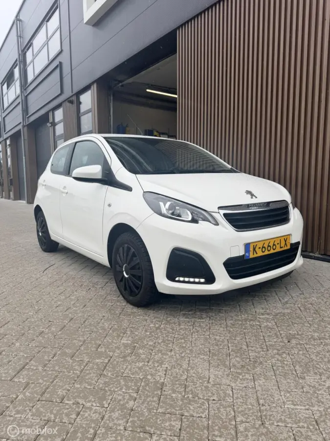 1.0 e-VTi Garantie/Dealer/1eeig/NAP