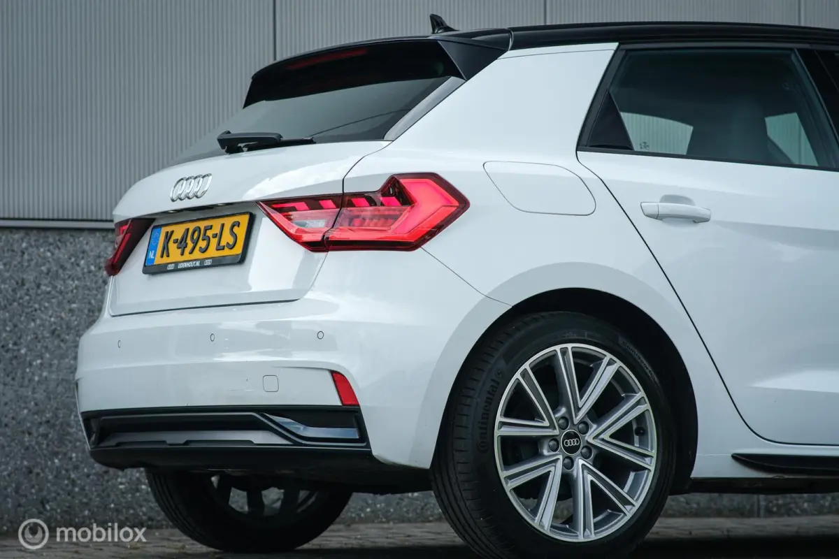 25 TFSI Automaat S-Line | Virtual Cockpit | Two-tone | NAP NL auto | Dealer onderhouden | DAB | Rijklaarprijs |